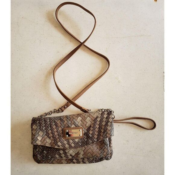 Nine West Crossbody Bag Neutral Tones Woven Faux Leather Pattern Boho Y2K - Picture 8 of 8